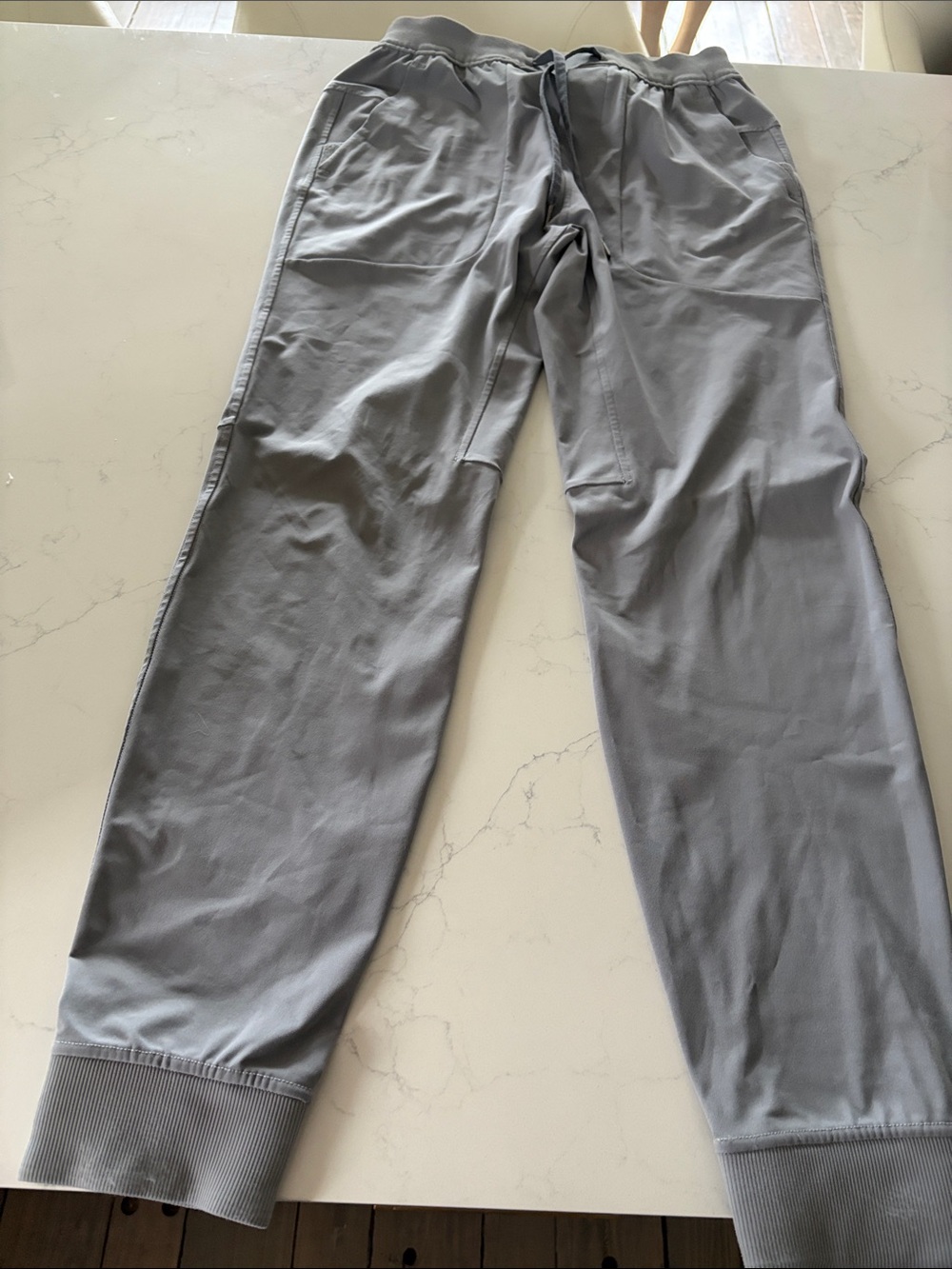 Men's Gray Jogger Pants - lululeman Comfortable Everyday Fit
